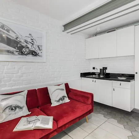 Apartment Old Town Underground Level By Renters