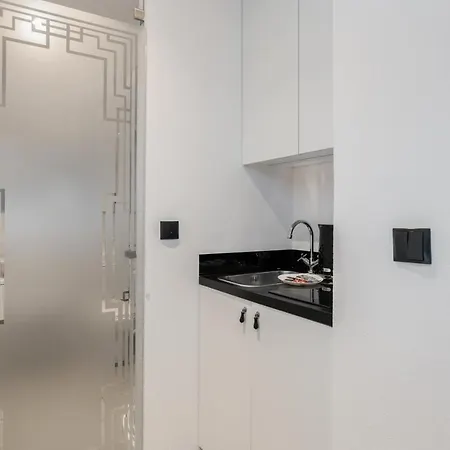 Apartment Old Town Underground Level By Renters