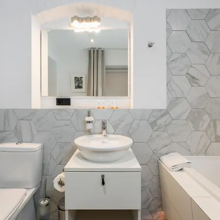 Old Town Underground Level By Renters Apartment Poznan