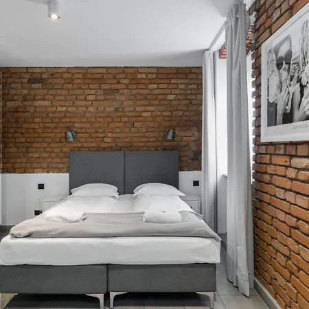 Old Town Underground Level By Renters *